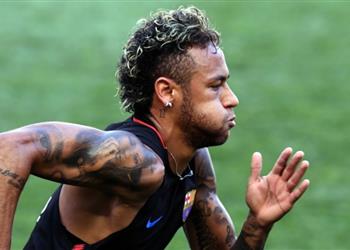 نيمار يستعد للمباراة الأولى بقميص باريس سان جيرمان