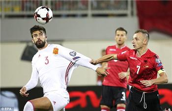 أخبار صحيفة الآس تعتذر لـ بيكيه وتتمنى أن يتراجع عن قرار اعتزاله الدولي