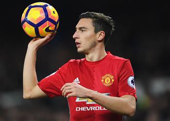 تقارير الميركاتو روما يستهدف التعاقد مع دارميان من مانشستر يونايتد