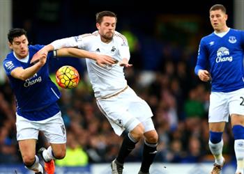 تقارير الميركاتو توتنهام يخطط لاستعادة سيجوردسون بدل ا من ضم باركلي