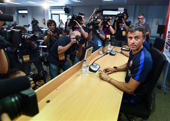 مؤتمر إنريكي العودة إلى برشلونة لما لا سعيد بوجود أفضل لاعب في العالم معنا وأتطلع للفوز بالكأس غد ا