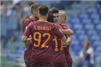 بالفيديو الأمطار تؤجل إنطلاقة الشوط الثاني لمباراة روما وسامبدوريا