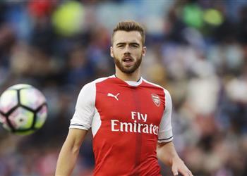 تقارير الميركاتو كريستال بالاس يخطط لضم تشامبرز من آرسنال