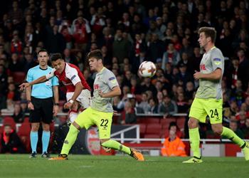 النني يشارك في انتصار أرسنال على كولون