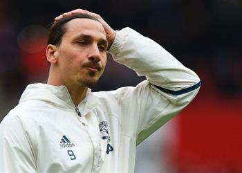 إبراهيموفيتش سأعود إلى الملاعب بـ نسخة أفضل