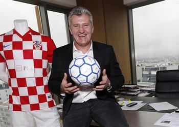 تصريحات سوكر ريال مدريد سيفوز بدوري الأبطال ونهائي كارديف سيكون مختلف ا عن 1998