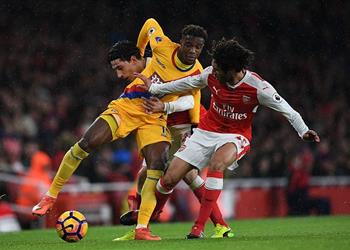 م حترفين سوشيال_بطولات جماهير آرسنال تمدح النني وتتمنى له التوفيق مع الفراعنة