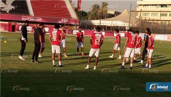 البدري يركز على التسليم والتسلم في تدريبات الأهلي