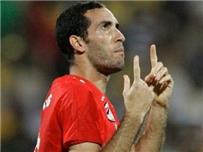 بعد قرار المحكمة بإلغاء التحفظ على أمواله محمد أبوتريكة أسطورة نصفها الله ووضعتها الجماهير على عرش القمة