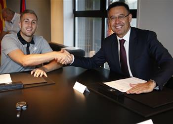 سوشيال_بطولات ديولوفيو ي علق على توقيعه لبرشلونة