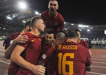 روما يحسم الديربي ويفوز على لاتسيو بثنائية