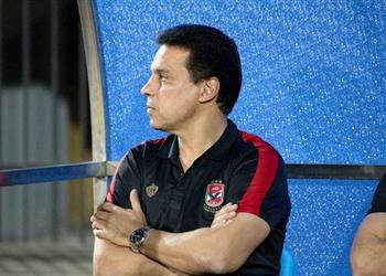 البدري يلقي المحاضرة الأخيرة على لاعبي الأهلي قبل القمة