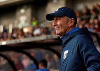 مدرب بروميتش ألبيون يرد على اهتمام السيتي بقائده