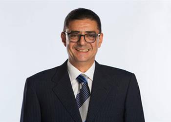 محمود طاهر يرحب بمناظرة الخطيب