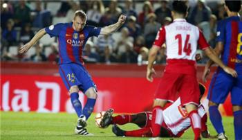 لعنة الإصابات عقب إنييستا ماثيو ينضم لقائمة مصابي برشلونة