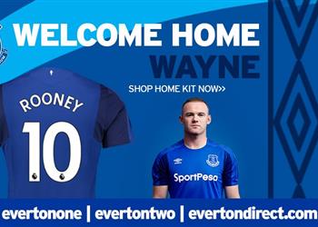 ميركاتو الصيف روني سيرتدي قميص لوكاكو في إيفرتون