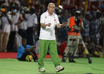 رسمي ا رابح سعدان مدير ا فني ا للجزائر