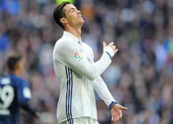 لعنة الإصابات صدمة لريال مدريد بغياب رونالدو عن المران قبل موقعة نابولي