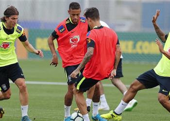 نيمار يعرقل انتقال كوتينيو لبرشلونة