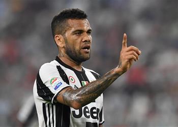 لماذا رحل ألفيش عن يوفنتوس البرازيلي يجيب