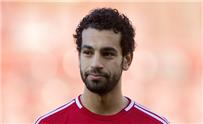 بالصور محمد صلاح يختفي في مطار القاهرة بسبب التصوير