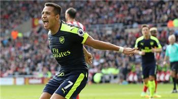 م حترفين بالفيديو النني يشارك في هدف التقدم لآرسنال أمام سندرلاند من جملة رائعة