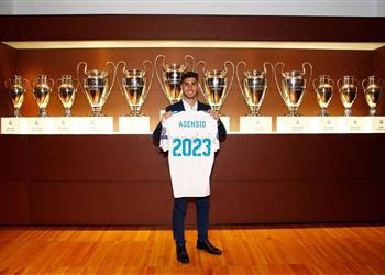 أسينسيو يجدد عقده رسمي ا ويعلق رونالدو فاجئني وهدفي بشباك بوفون هو الأفضل