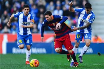 السوبر_الكتالوني ألكاسير يقود هجوم برشلونة أمام إسبانيول