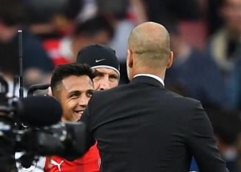 أخبار لقاء حميمي بين سانشيز وجوارديولا يثير الجدل بشأن مستقبل اللاعب