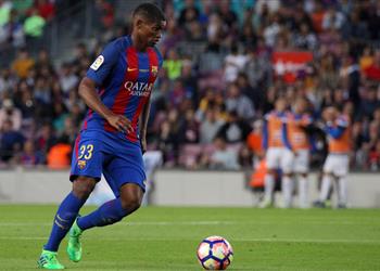 تقارير الميركاتو ريال بيتيس ينتظر قرار فالفيردي للانقضاض على مدافع برشلونة مارلون