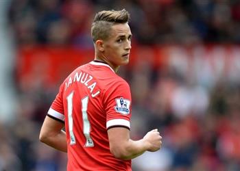 تقارير الميركاتو مانشستر يونايتد يتلقى عرضا من ريال سوسيداد لضم يانوزاي