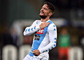 تجديد عقود رسميا ميرتينز يمدد عقده مع نابولي