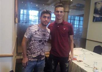 أشرف وعزت ينضمان لمعسكر المحليين