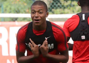 لو باريزيان إدارة موناكو سئمت من مبابي