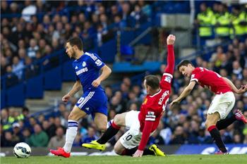 تشكيل البريميرليج تشيلسي يلعب بـ تشكيل دفاعي واليونايتد يهاجم بـ إبراهيموفيتش وراشفورد