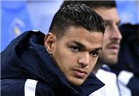 ليفربول يصارع كبار إيطاليا وألمانيا من أجل التعاقد مع بن عرفة