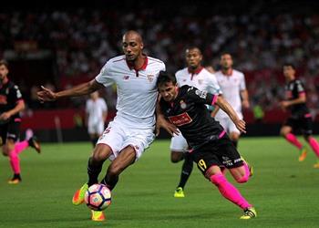 تصريحات هدف برشلونة نزونزي يصرح سعيد باهتمام تشيلسي بضمي ولكن