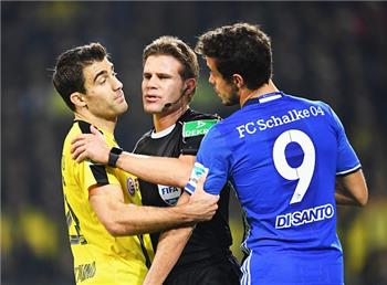 ديربي_الرور التعادل السبلي يحسم موقعة بوروسيا دورتموند أمام شالكه