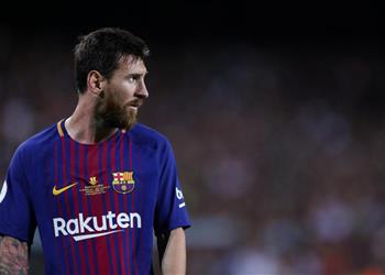 صورة ميسي يثير الشكوك برحيل مرتقب عن برشلونة