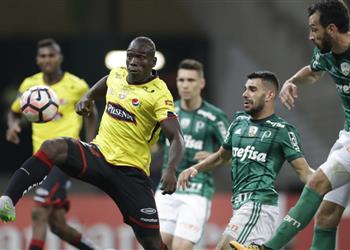 ياري مينا ي جبر برشلونة على تغيير خطته بالانتقالات