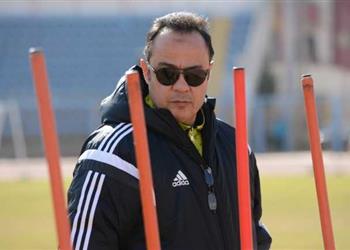خاص طارق يحيى يتابع ناشئي الزمالك أمام الداخلية لدعم الفريق الأول