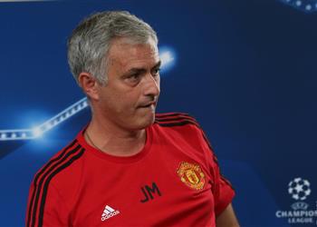 مورينيو يسخر من لاعب ليفربول ويعلق على مواجهة بنفيكا