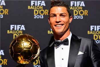 رونالدو يتفوق على ثلاثي برشلونة في قائمة الديلي ميل