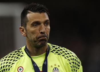 رئيس يوفنتوس يحسم مستقبل بوفون