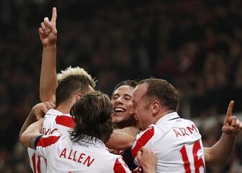 م حترفين تقرير إنجليزي رمضان سرق الأضواء منذ دخوله في مباراة سوانزي والمصريين إنتظروا هذه اللحظة