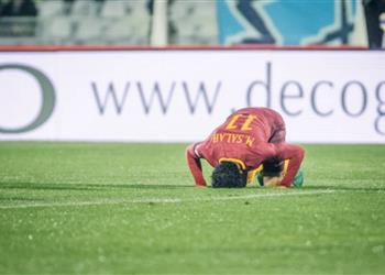 محترفين ليفربول يقترب من إتمام صفقة صلاح ليصبح أغلى لاعب عربي في تاريخ النادي