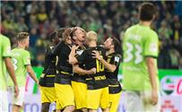 نتائج_البوندسليجا بوروسيا دورتموند يقسو على فولفسبورج بخماسية