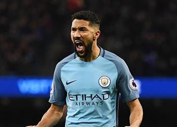 انتهاء العقود مانشستر سيتي يعلن رحيل كليشي بعد 6 سنوات