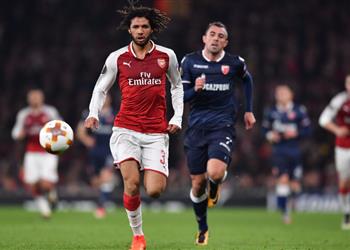 بمشاركة محمد النني النجم الأحمر يقتنص تعادلا ثمينا أمام أرسنال