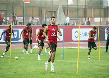 اخبار الاهلى ثنائي الفريق يغيب عن المران الجماعي